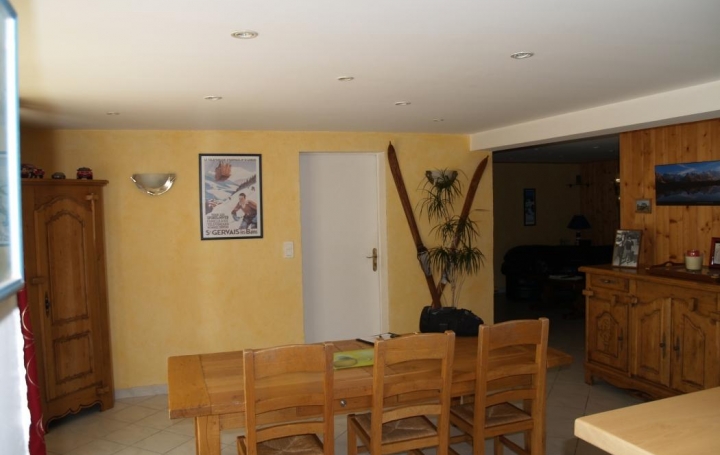 Alpes immobilier : Appartement | POMMIERS-LA-PLACETTE (38340) | 112 m2 | 650 € 