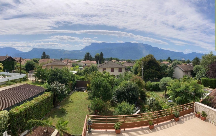 Maison TULLINS 157 m2 460 000 € Maison TULLINS 157 m2 460 000 €